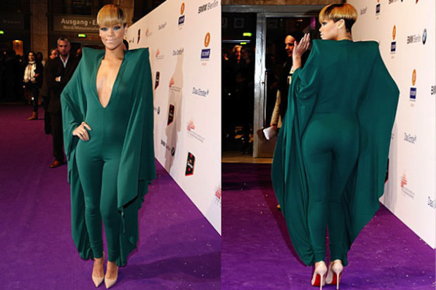 Yes or No: Did Rihanna Make Fun Of Fan's Prom Outfit?!?(POLL)