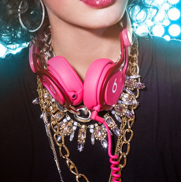 Face Off! Black Friday vs. Cyber Monday!