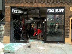 WCPO_Exclusive_store_smash_and_grab_1419257123537_11586310_ver1.0_640_480