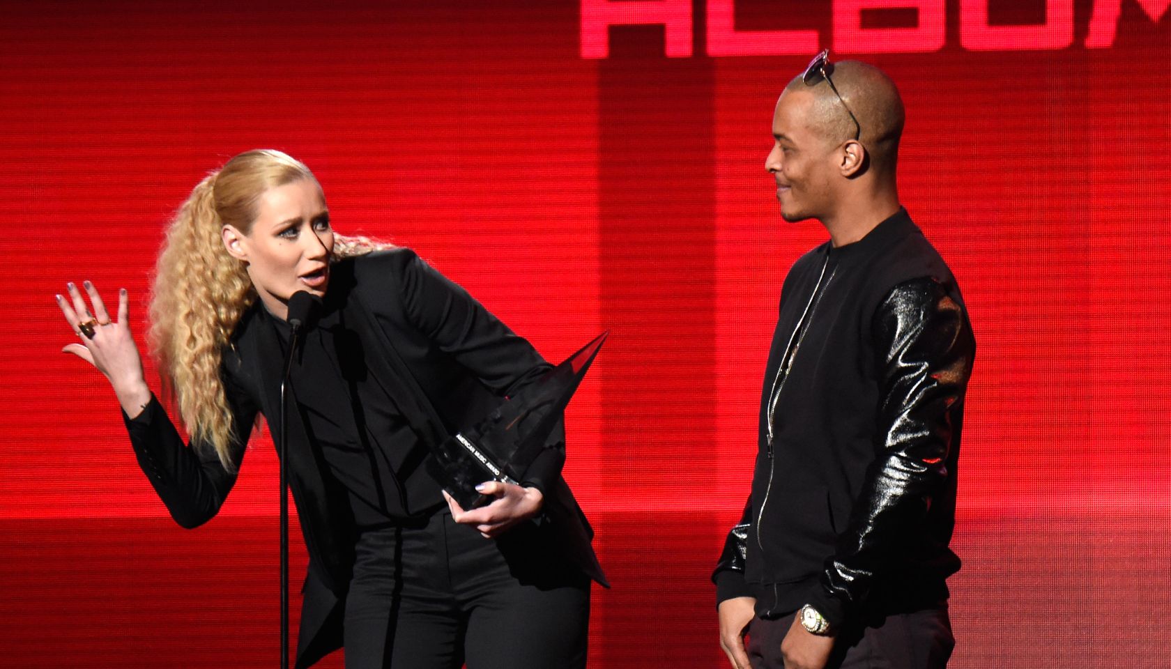 2014 American Music Awards - Roaming Show