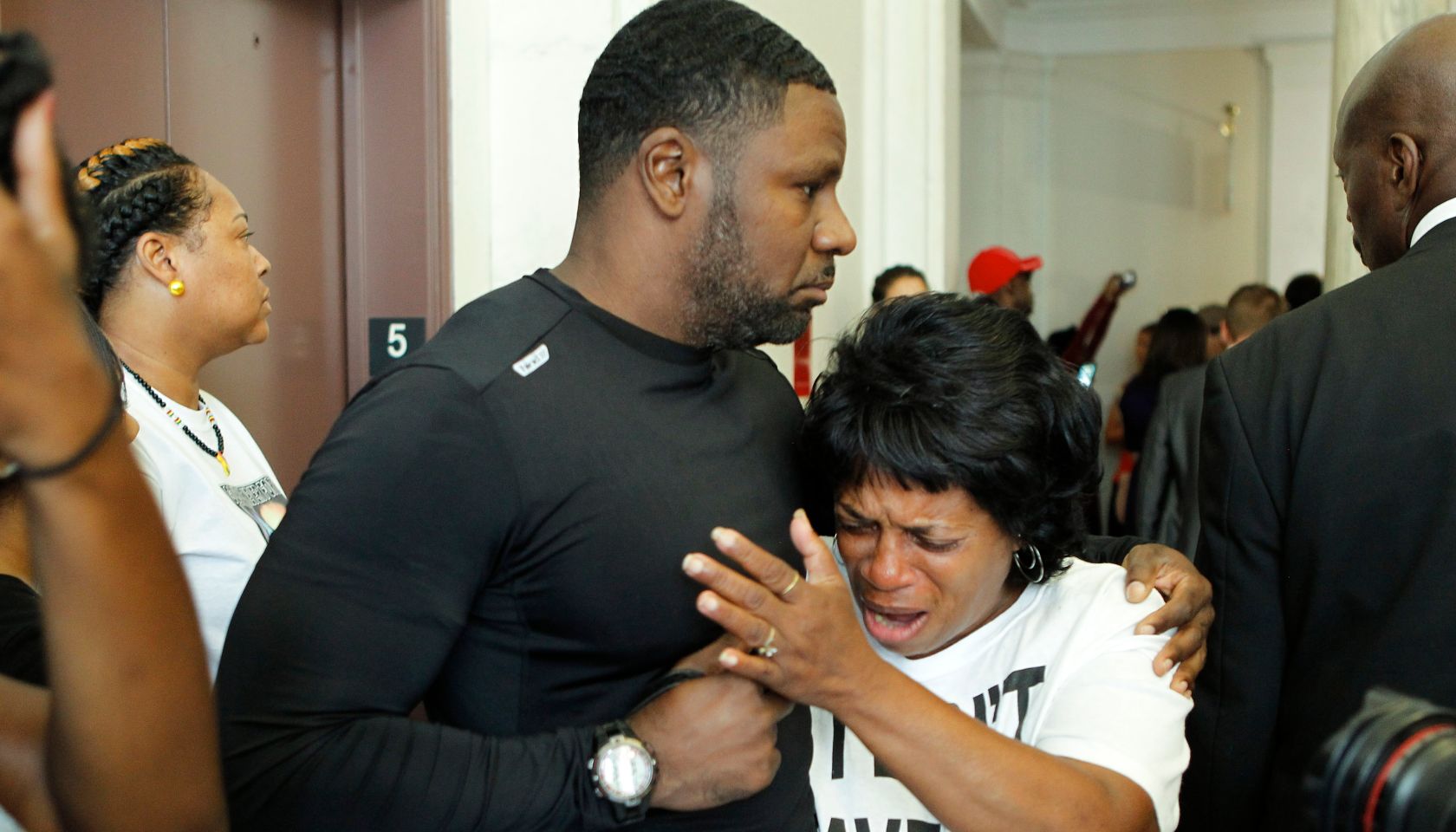 University Of Cincinnati Police Officer Ray Tensing Arraigned In Shooting Of Motorist