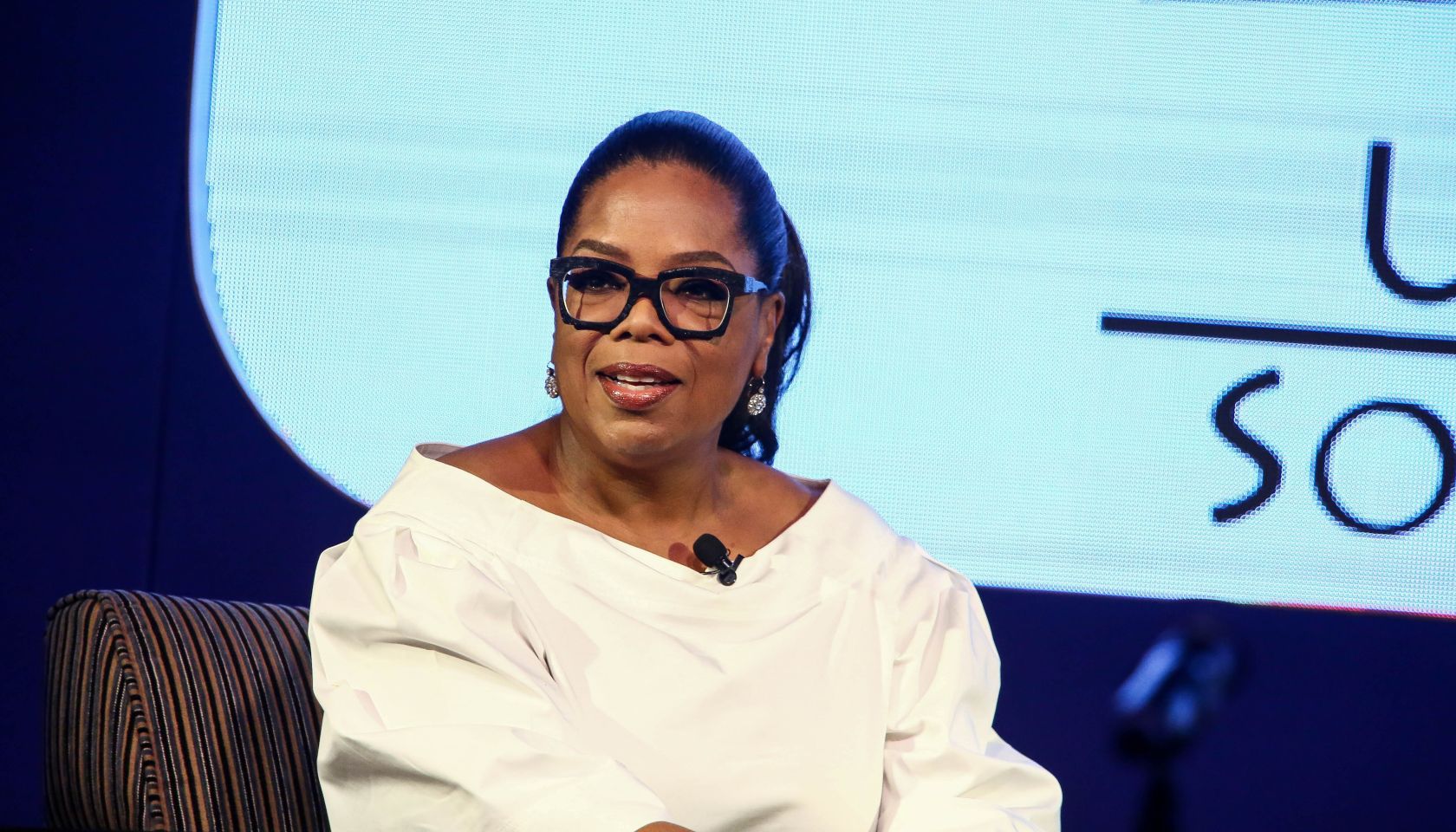 Oprah Winfrey Inspires South African Young Women