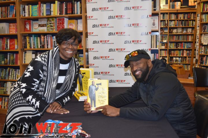 Rickey Smiley Book Signing