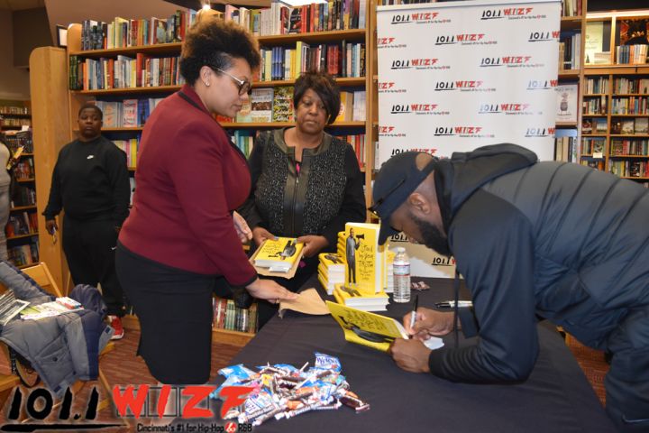 Rickey Smiley Book Signing