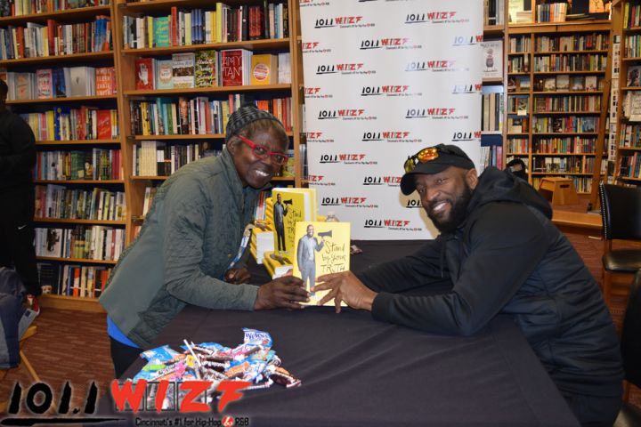 Rickey Smiley Book Signing