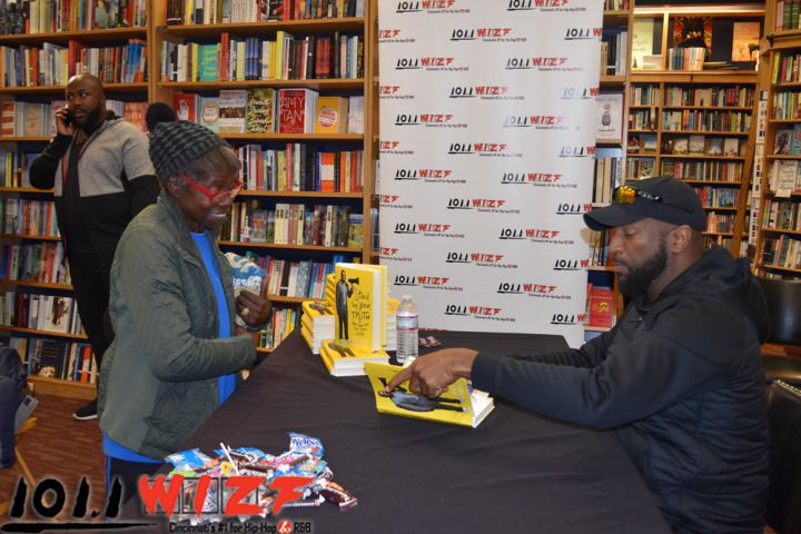 Rickey Smiley Book Signing