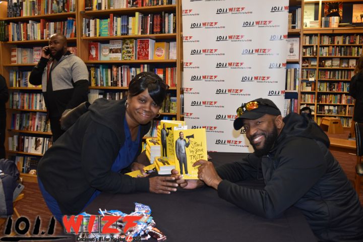 Rickey Smiley Book Signing