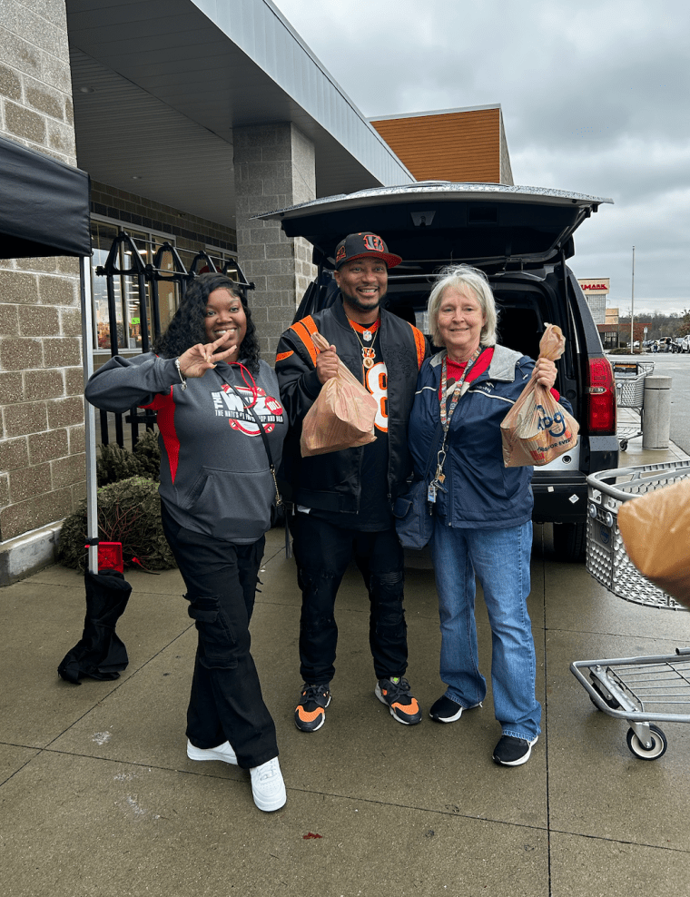 Nella, Don Juan, and a Fan