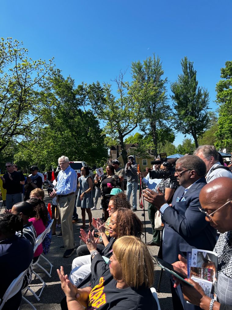 Community Members & City Leaders