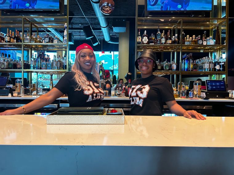 LoVe Bartenders
