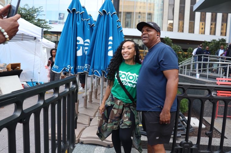 Maria More with a Fan