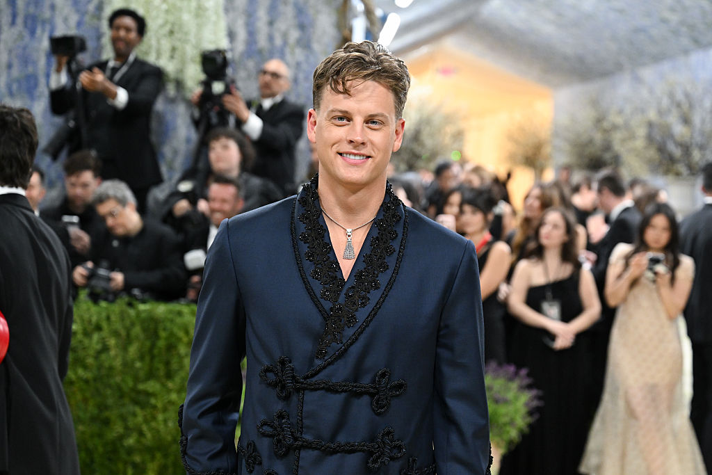 Joe Burrow Hits the 2026 Met Gala [PHOTOS]